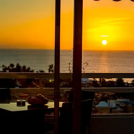 Apartment Ponderosa 619, Americas, 2 Bedroom With Large Terrace And Ocean View, Next To Siam Park *